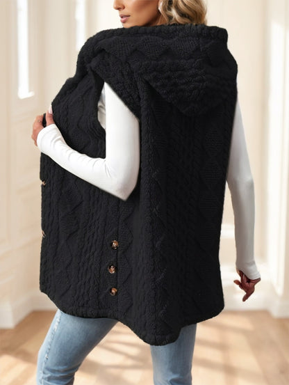 Gilet polaire à capuche.